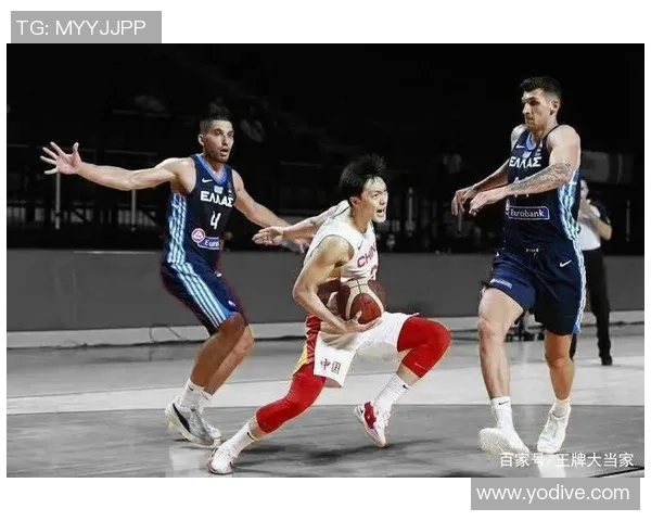 南京篮球队配合变革引发热议球迷期待新战术带来的精彩表现