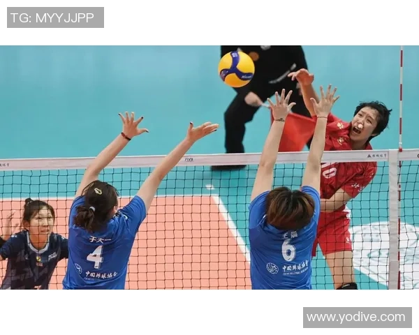 中国女排辽宁队与江苏队激战正酣谁能在这场巅峰对决中笑到最后 中国女排辽宁队与江苏队激战正酣谁能在这场巅峰对决中笑到最后